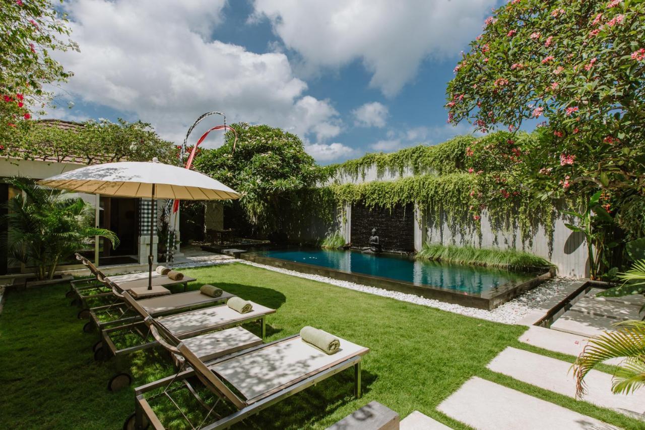 Pronoia Beach Resort Jimbaran Buitenkant foto