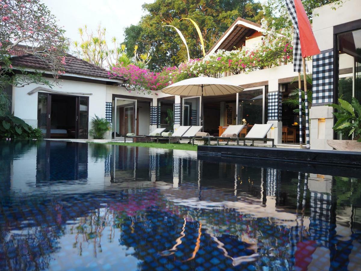 Pronoia Beach Resort Jimbaran Buitenkant foto