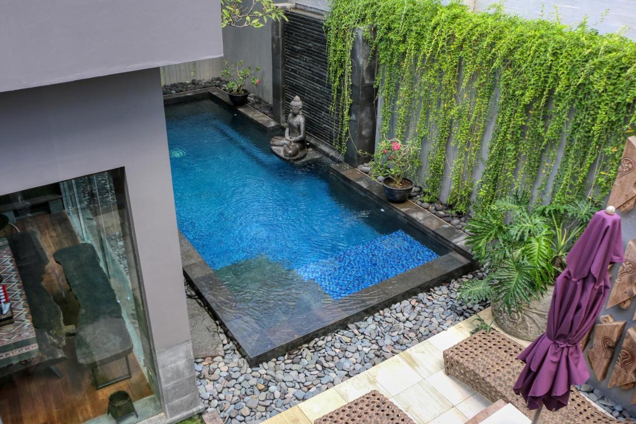 Pronoia Beach Resort Jimbaran Buitenkant foto
